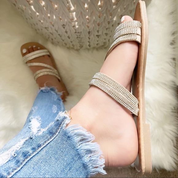 NEW Janet Sandal- in Nude - Picture 7 of 7